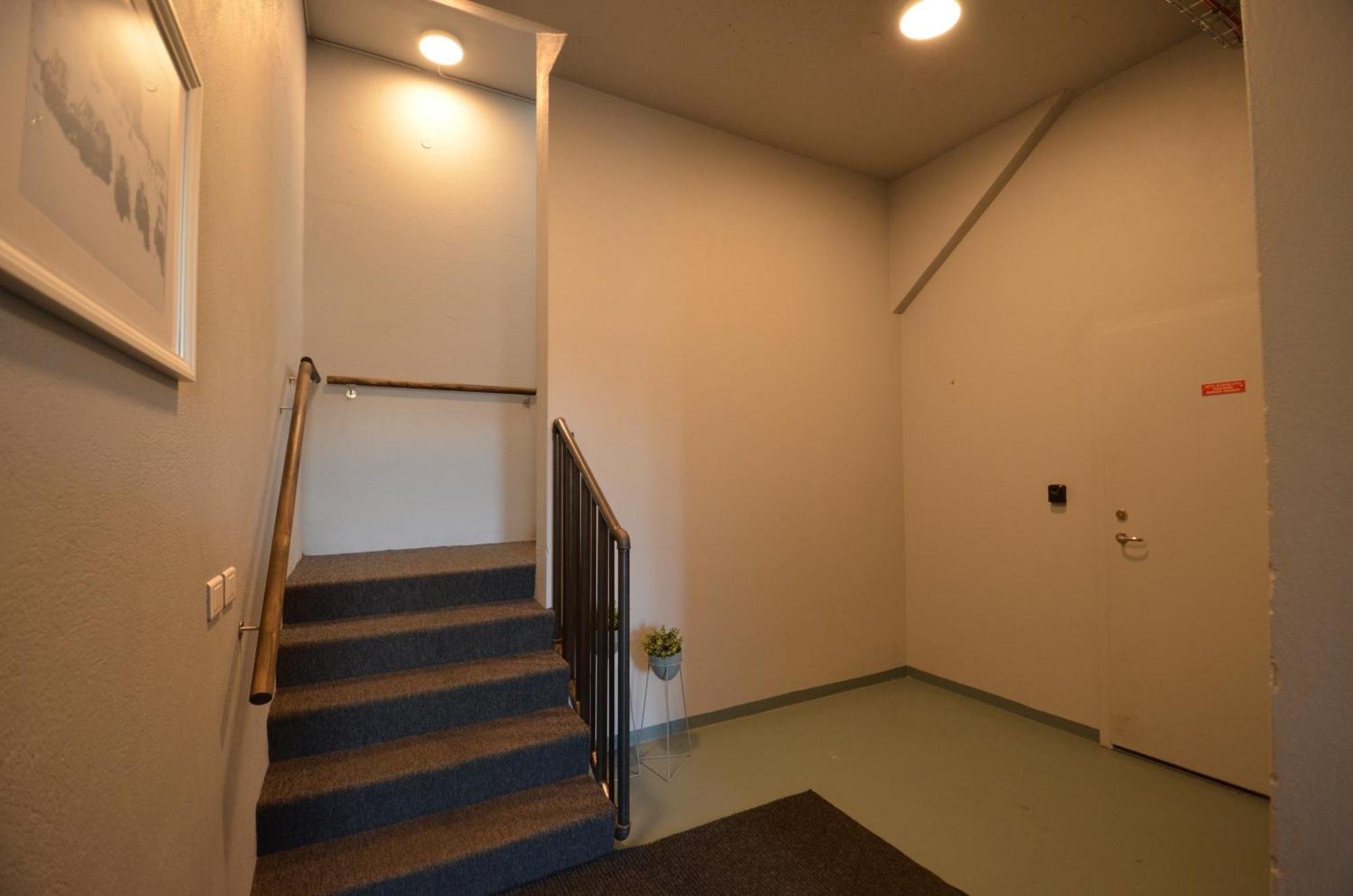 Modern Apartment Hosted By Ll อาคูเรย์รี ภายนอก รูปภาพ